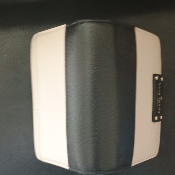 Kate Spade Black and Cream Tote with Wallet - Picture 11 of 16